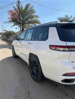 Jeep Grand Cherokee L